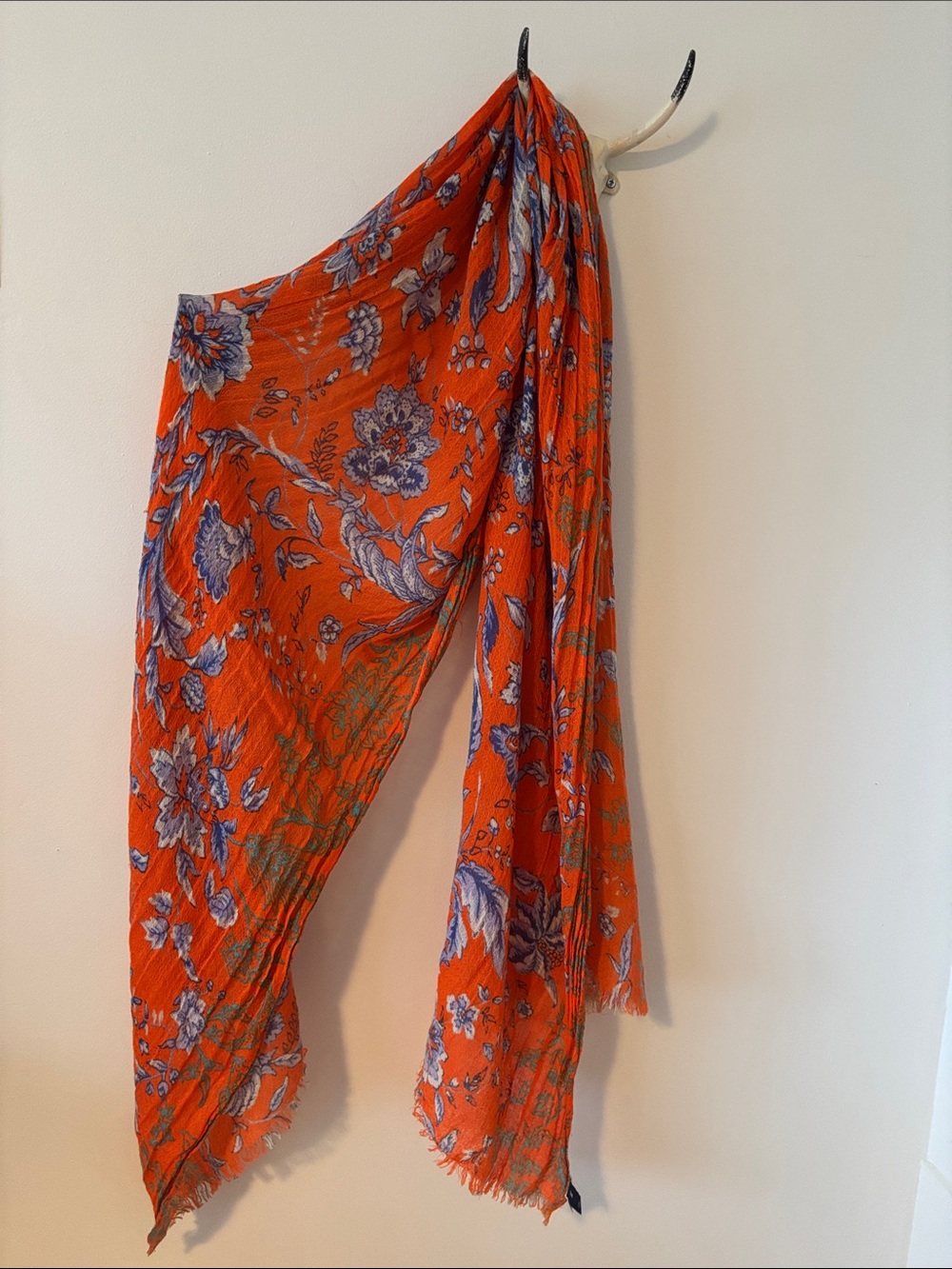 Vibrant vintage Gap Orange Floral Wrap scarf